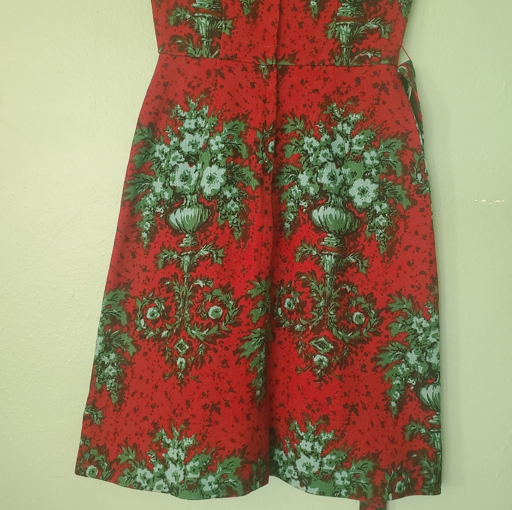 Vintage 60s Floral Toile Urn Garden Tapestry Linen Dress in Red & Green Sheath S - Picture 12 of 14